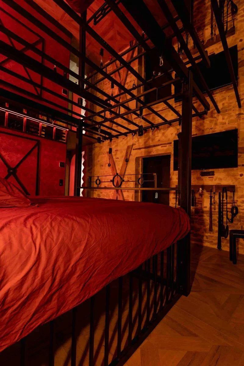 🖤 Suite Le Donjon